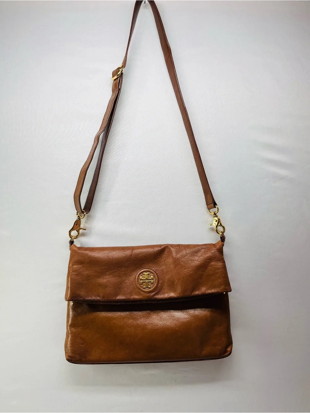 Tory Burch Caramel Brown Leather Shoulder Bag with Gold Logo